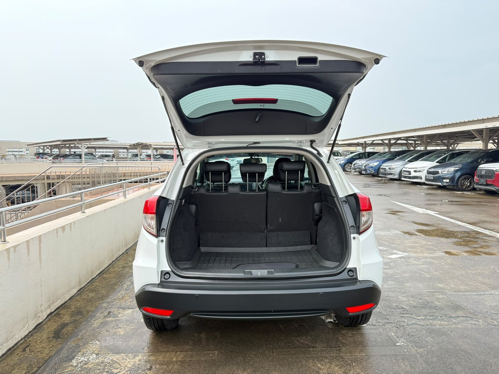 Honda Vezel 1.5 X photo 9